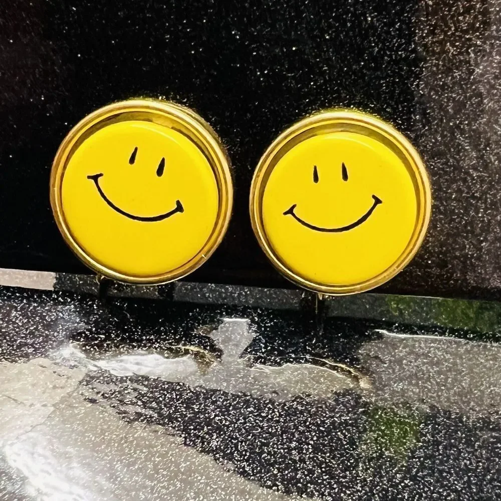 Vintage Yellow SMILEY FACE Button Gold Fun Cute Happy Joy Grin Earrings 1425